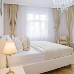 Louvre By Masterpiece Apts - Lux&confort Timişoara
