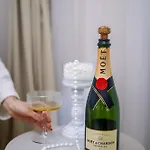 Louvre By Masterpiece Apts - Lux&confort